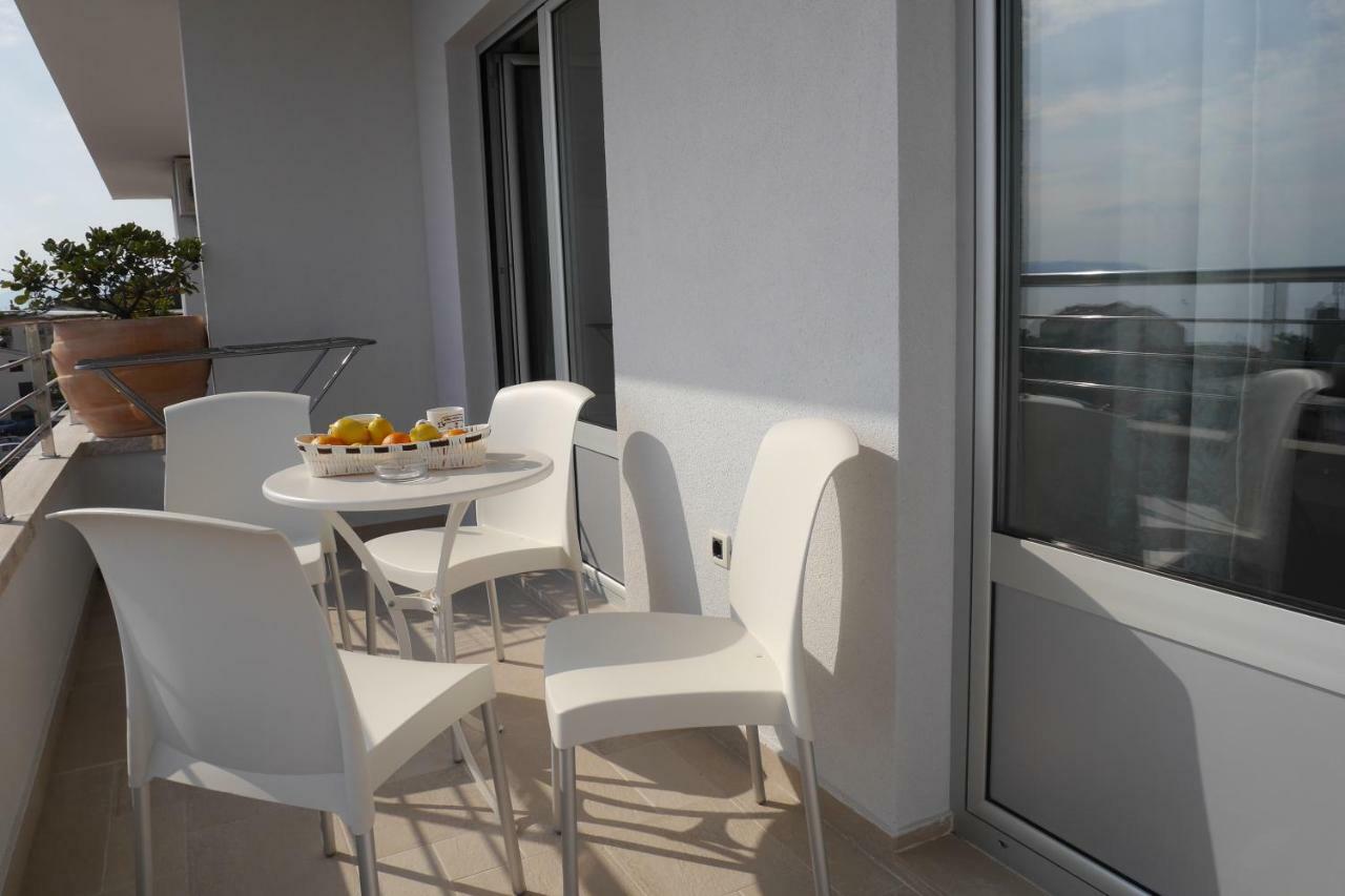 Apartments Mario Migros Makarska Camera foto