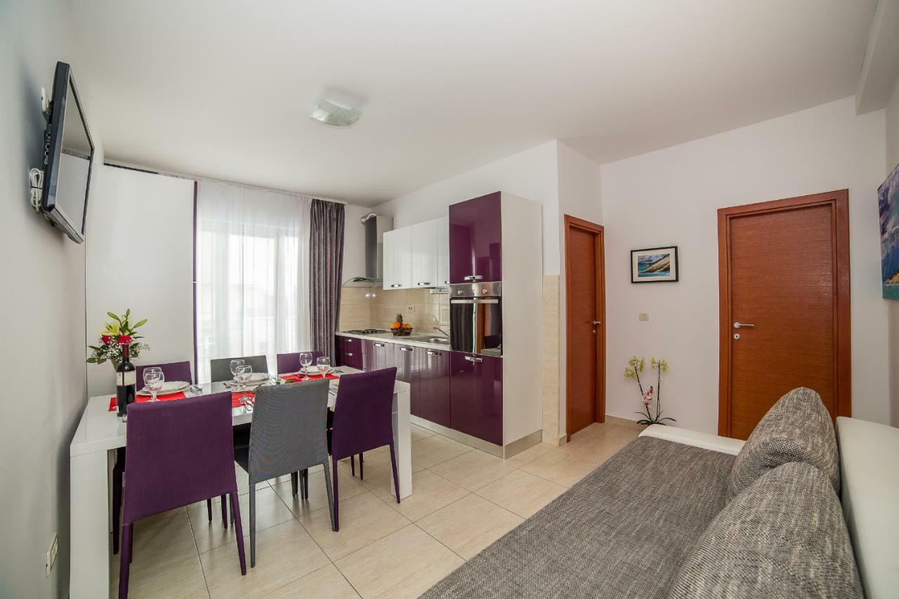 Apartments Mario Migros Makarska Esterno foto