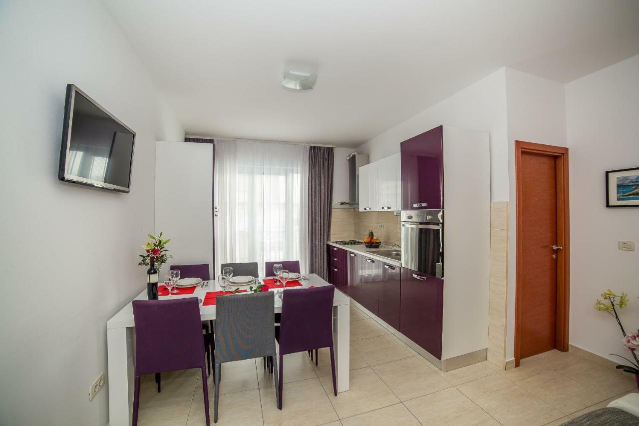 Apartments Mario Migros Makarska Esterno foto