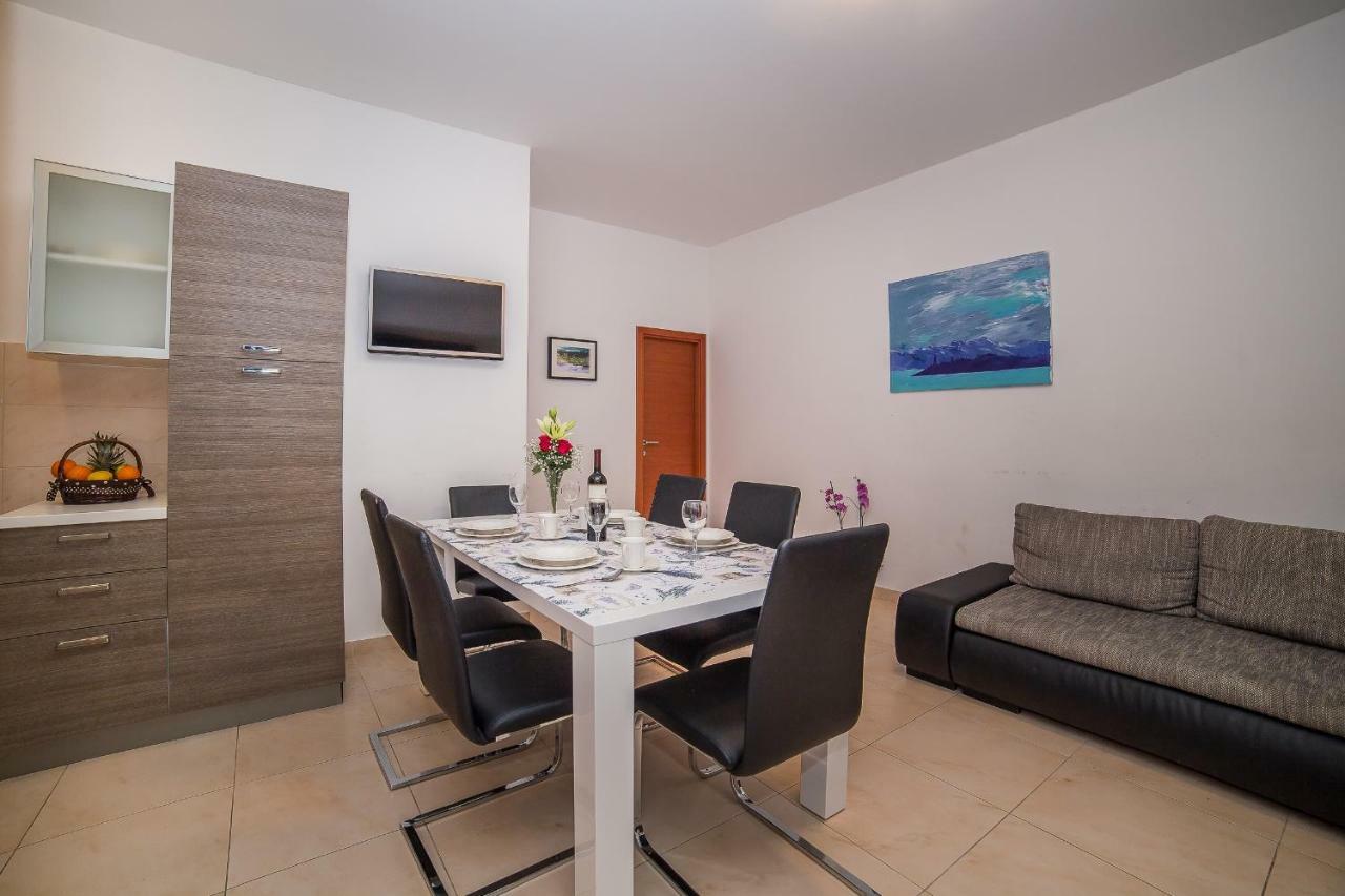 Apartments Mario Migros Makarska Esterno foto